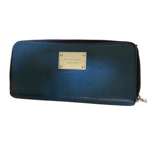 Michael Kors MK Crossgrain Leather Zip Around Accordion Wallet Blue